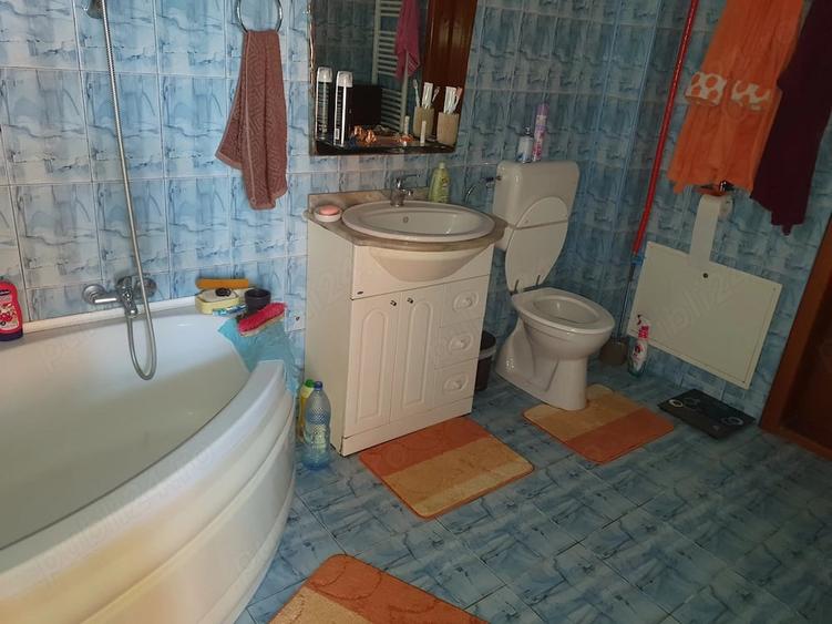Casă cu 4 camere cu Teren 677 Mp în Exterior Vest