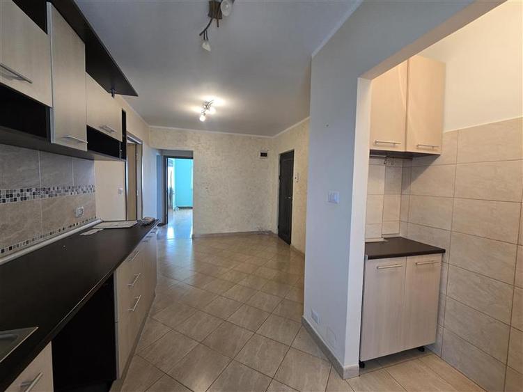 Apartament 3 Camere De Vanzare in Zona Excelenta Str. Aprodu Purice, Bacau - 10