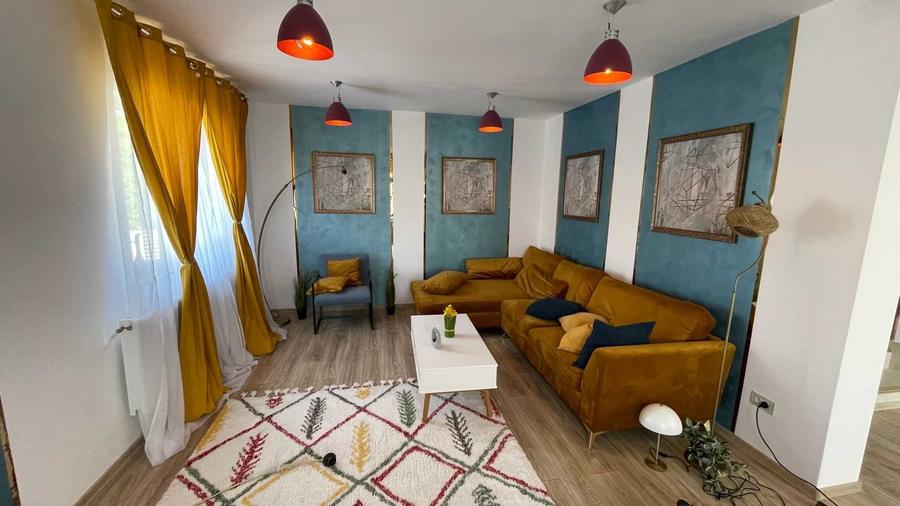 Casă cu 4 camere în Central