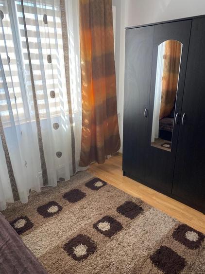 Inchiriez apartament cu 3 camere - 8