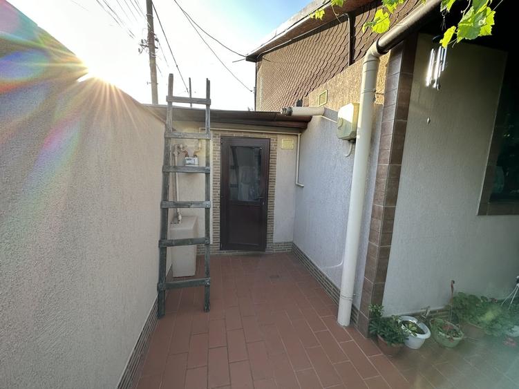 Casă cu 4 camere cu Teren 225 Mp în Rahova