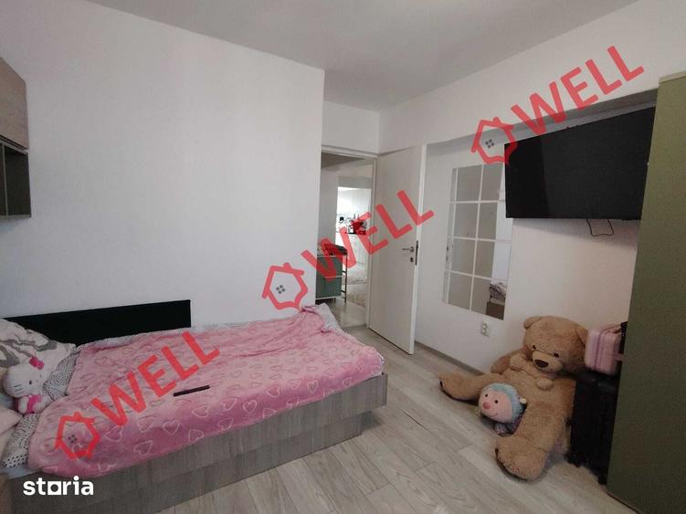 Apartament cu 4 camere decomandat în Central