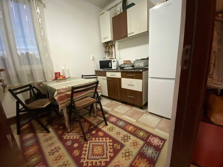 Apartament cu 2 camere semidecomandat, mobilat în Gară