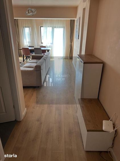 Apartament cu 3 camere decomandat în Băneasa