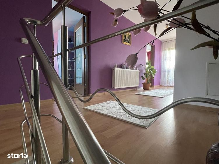 Casă cu 4 camere în Central