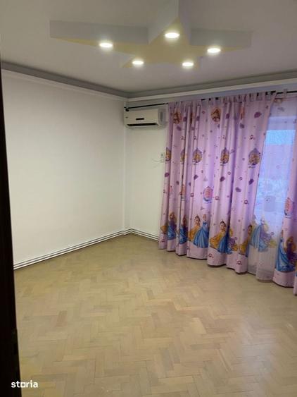 Apartament cu 3 camere decomandat în Ultracentral