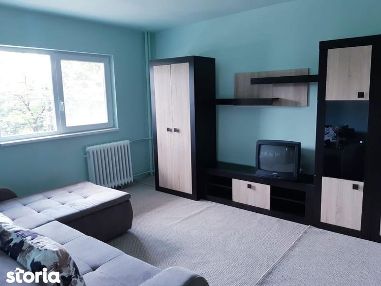Apartament cu 3 camere decomandat în Circumvalațiunii