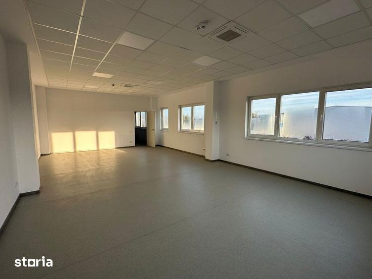 Spațiu comercial, de 1,200 mp, în Ștefăneștii de Jos