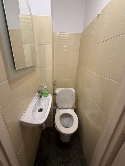 Apartament cu 4 camere semidecomandat în Ultracentral