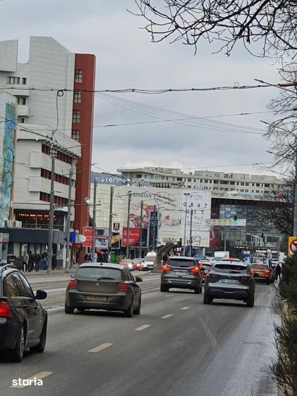PROPRIETAR DIRECT, Spa?iu la Bulevard cu ultra vad - Iulius Mall ! - 2