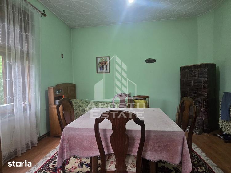 Casă cu 3 camere decomandat cu Teren 1090 Mp în Gurahonț