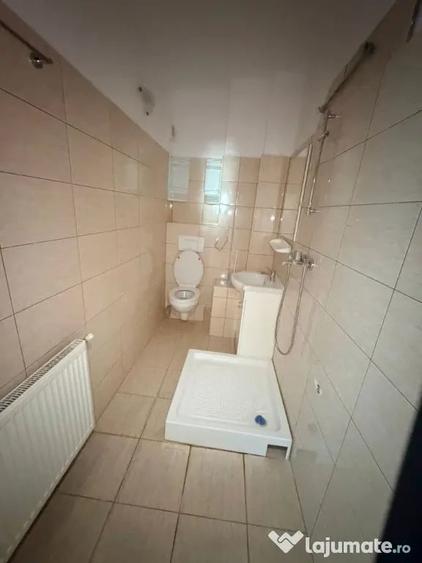 Apartament cu 2 camere decomandat în Hărmanului