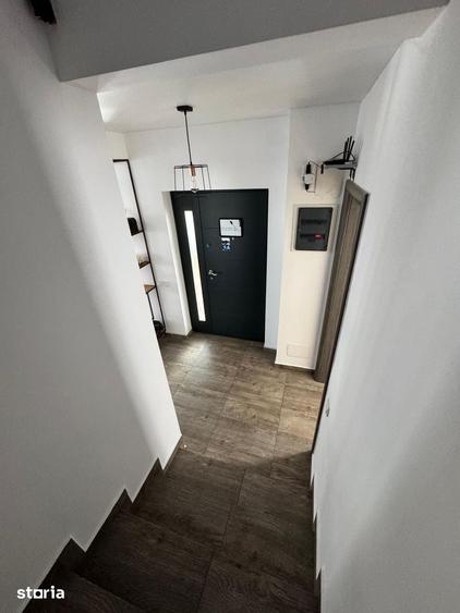 Casă cu 4 camere cu Teren 100 Mp în Central