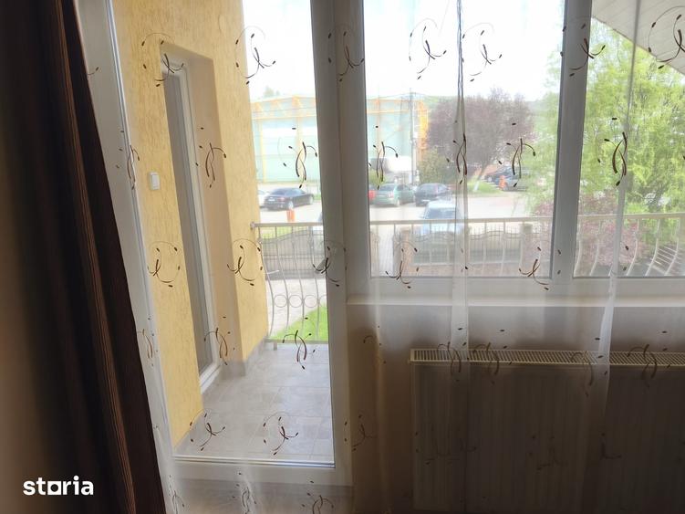 Casă cu 3 camere cu Teren 400 Mp în Acățari