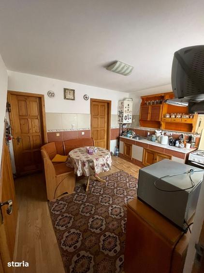 Casă cu 3 camere cu Teren 600 Mp în Central