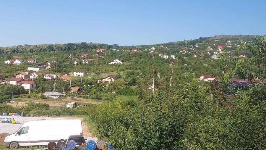 Teren de 1200 mp, în Tudor Vladimirescu