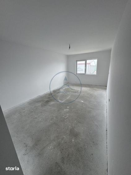 Casă cu 5 camere cu Teren 1500 Mp în Industrială