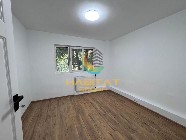 Apartament cu 4 camere decomandat în Tineretului