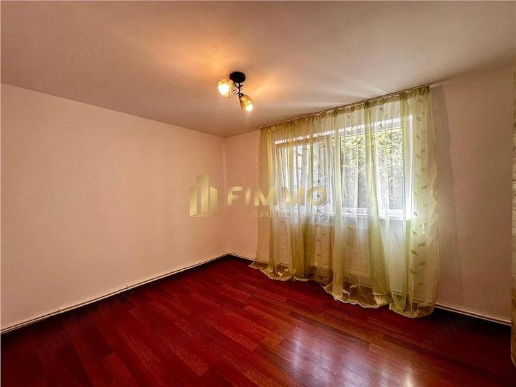Apartament cu 3 camere decomandat în Poieni-Suceava