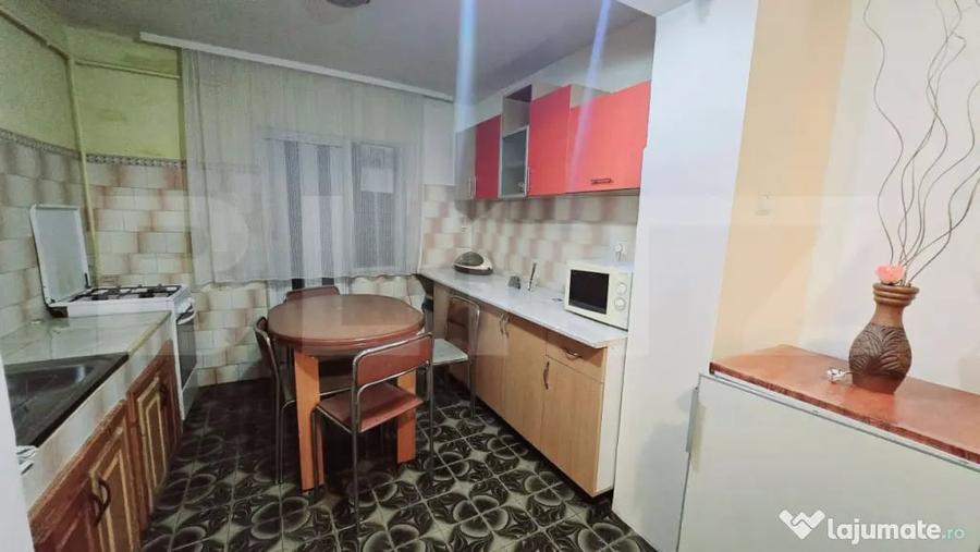 Apartament cu 2 camere decomandat, mobilat în Ampoi 3