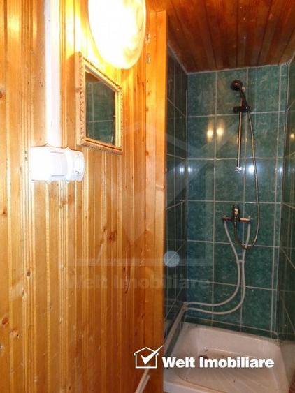 Casă individuală cu 12 camere cu Garaj în Călățele