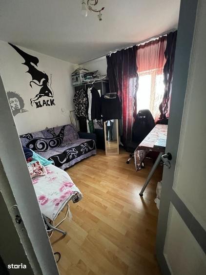 Apartament cu 4 camere decomandat în Mioveni