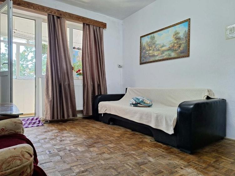 Apartament cu 2 camere semidecomandat în Găzărie