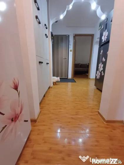 Apartament cu 2 camere decomandat, mobilat în E3