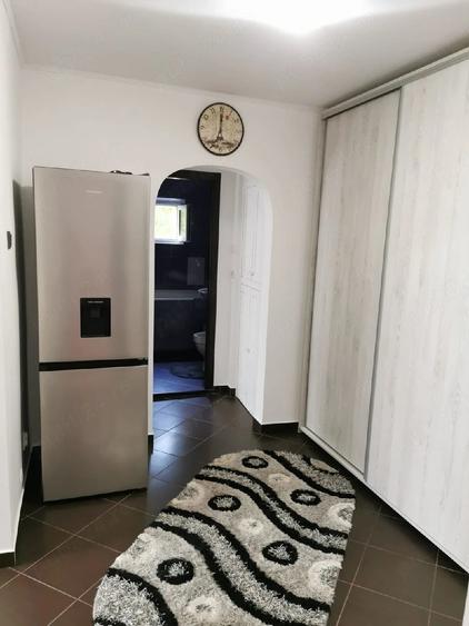 Apartament cu 2 camere decomandat în Nicolina