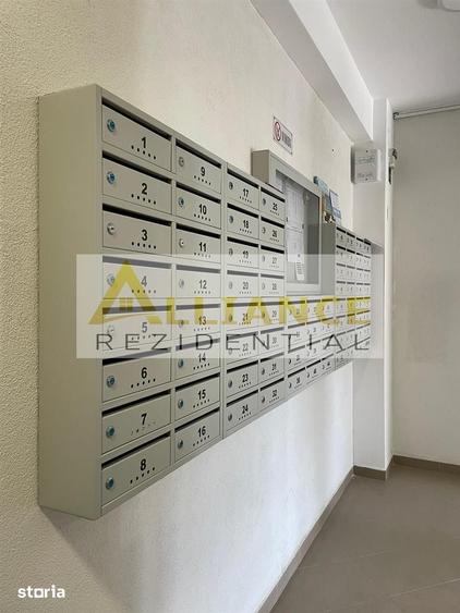 Apartament cu 3 camere decomandat în Metalurgiei