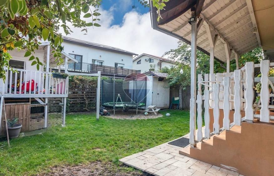 Casă individuală cu 6 camere cu Teren 240 Mp în Corbeanca