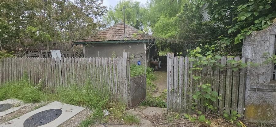Casă cu Teren 1056 Mp în Petrăchioaia