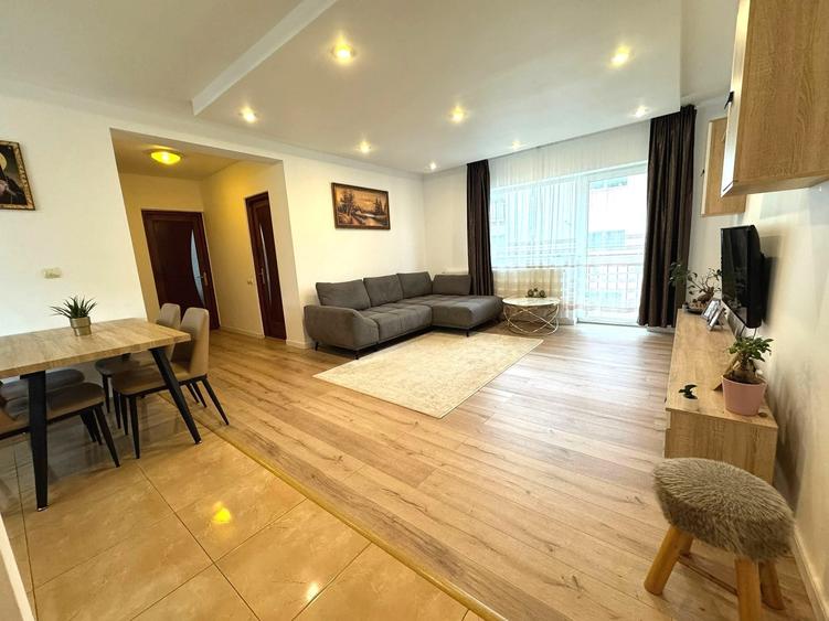 Apartament cu 2 camere decomandat, mobilat în Est
