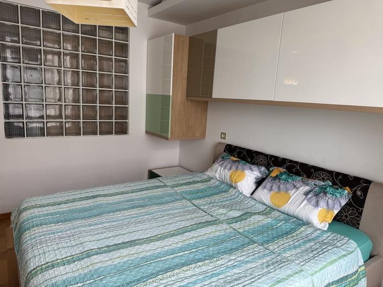 Apartament cu 2 camere decomandat în UTA
