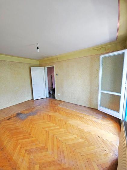 Apartament cu 2 camere decomandat în Astra