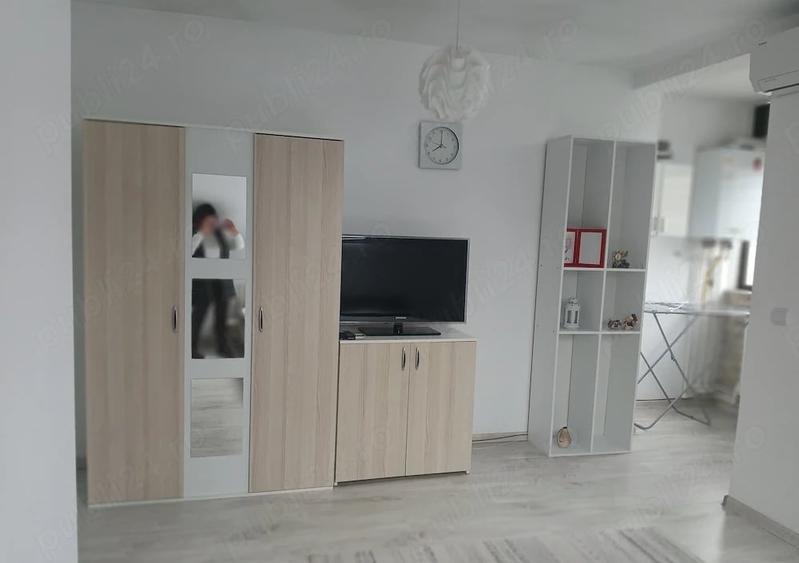 Garsonieră decomandată, mobilată în Tătărași