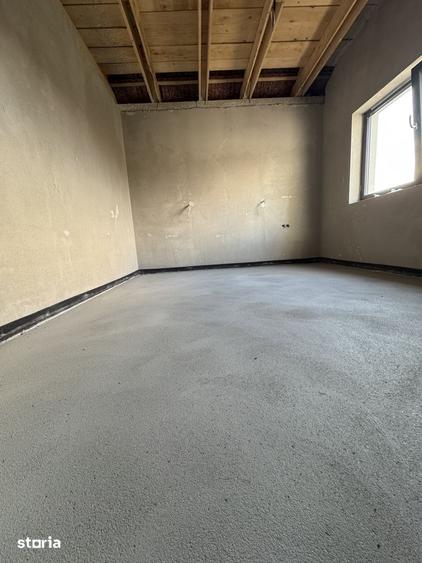 Casă cu 5 camere cu Teren 452 Mp în Apahida