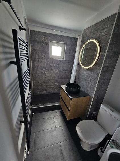 Apartament cu 2 camere semidecomandat în Micro 11