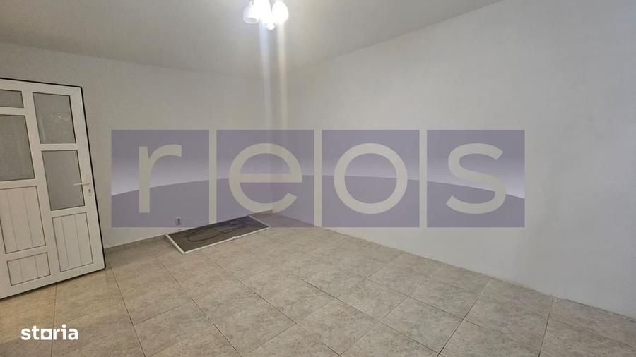 Apartament cu 2 camere decomandat în Valea Oltului