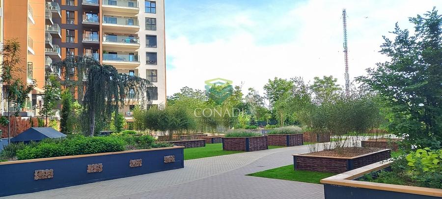 Apartament cu 3 camere semidecomandat în P-ta Presei Libere