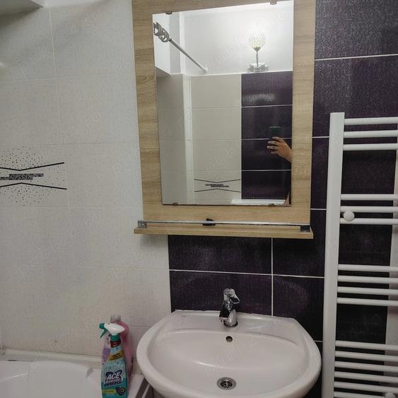 Apartament cu 2 camere decomandat în Piața