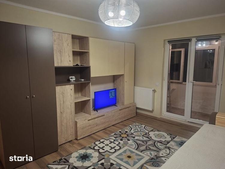 Inchiriez apartament 2 camere semidecomandat, zona Bularga/Baza 3 - 4