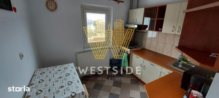 Apartament cu 3 camere decomandat, mobilat în Olimpia-Stadion