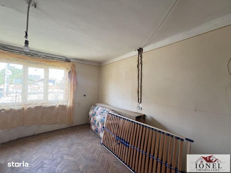 Casă cu 3 camere cu Teren 1138 Mp în Teiu