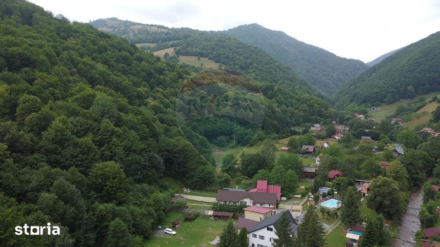 Casă cu 7 camere cu Teren 600 Mp în Feleacu