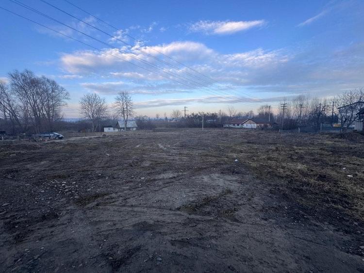 Teren Construcții intravilan de 1700 mp, în Siret
