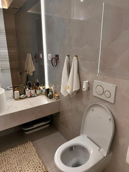 Apartament cu 3 camere decomandat în Pipera