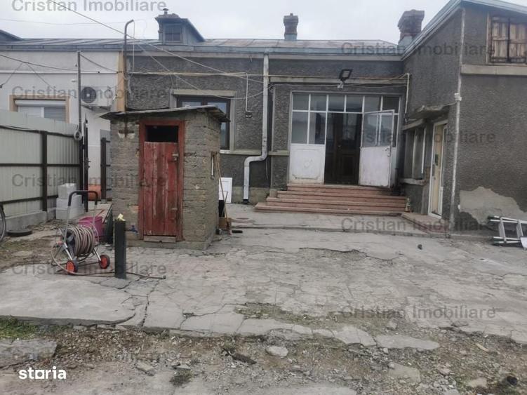 Spațiu comercial, în Chercea