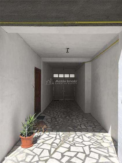 Casă cu 4 camere în Central