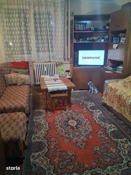 Apartament cu 2 camere decomandat în Policlinica